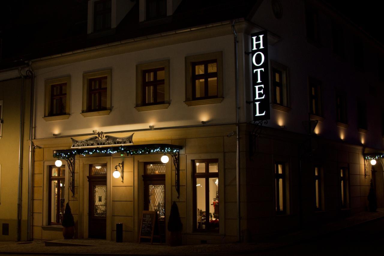 Hg Hotel Toszek Exterior photo